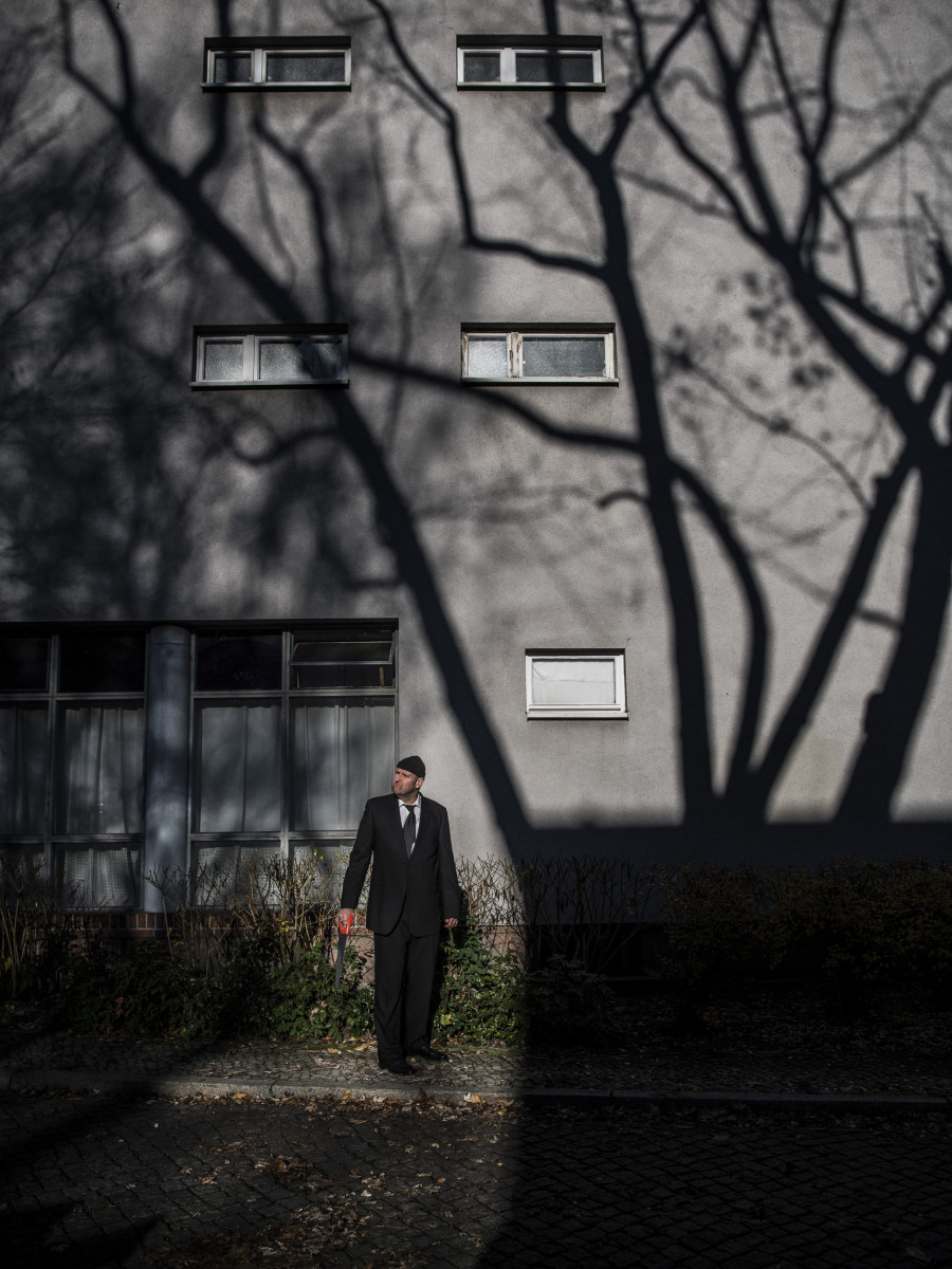 Jens Larsen - Opera Singer 4 by Jan Windszus