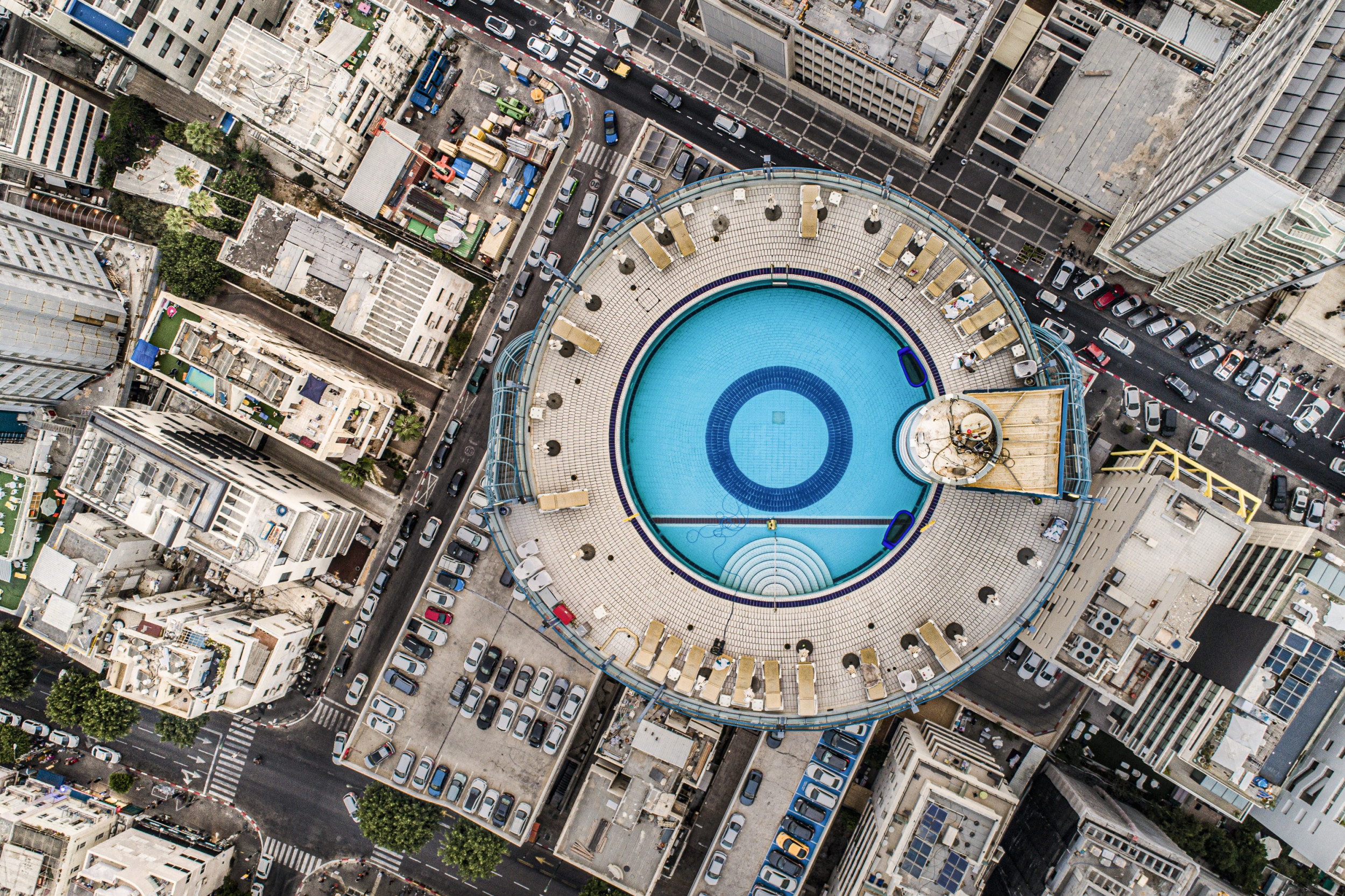 Tel Aviv - A portrait of a city 2 by Jan Windszus