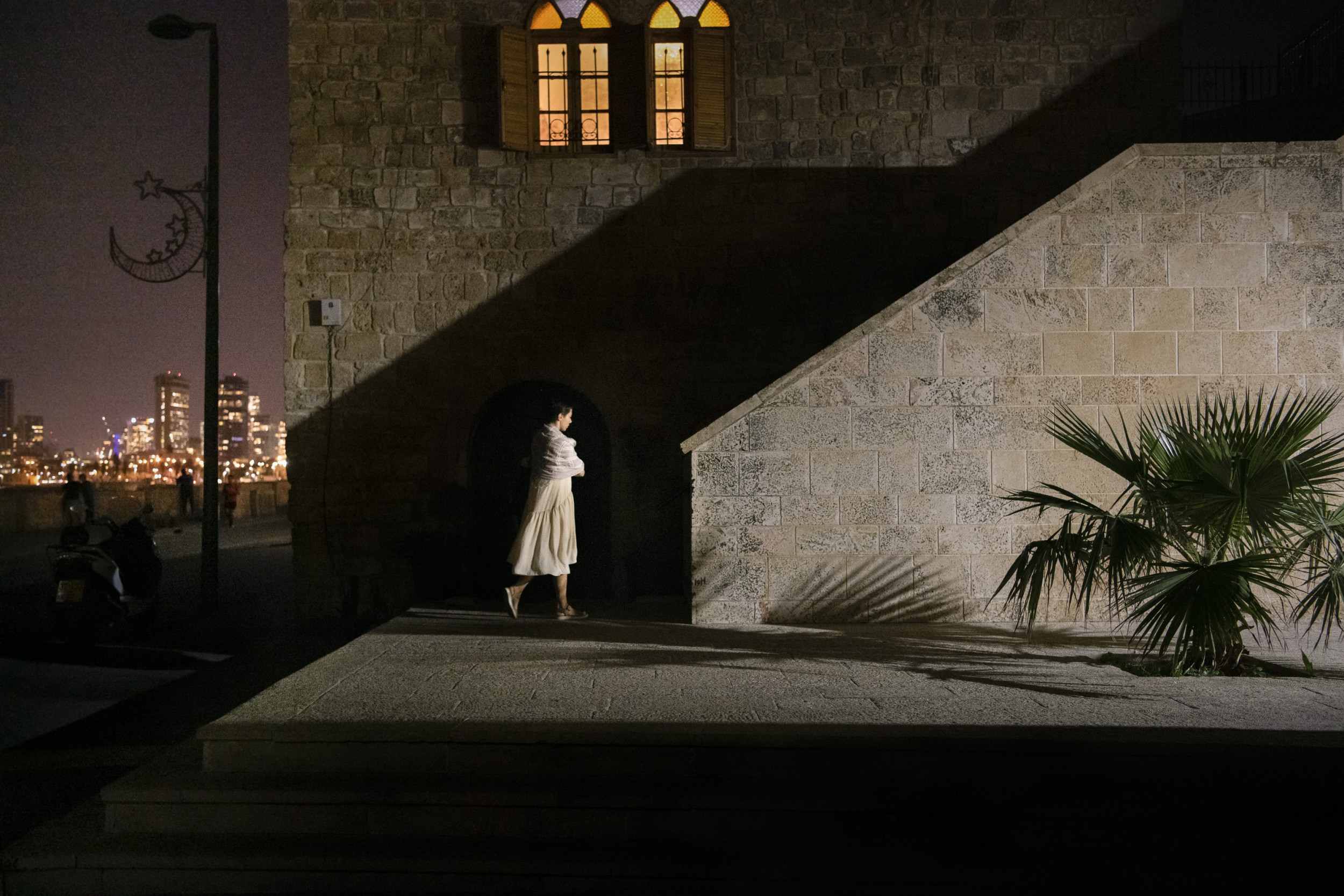 Tel Aviv - A portrait of a city 18 by Jan Windszus