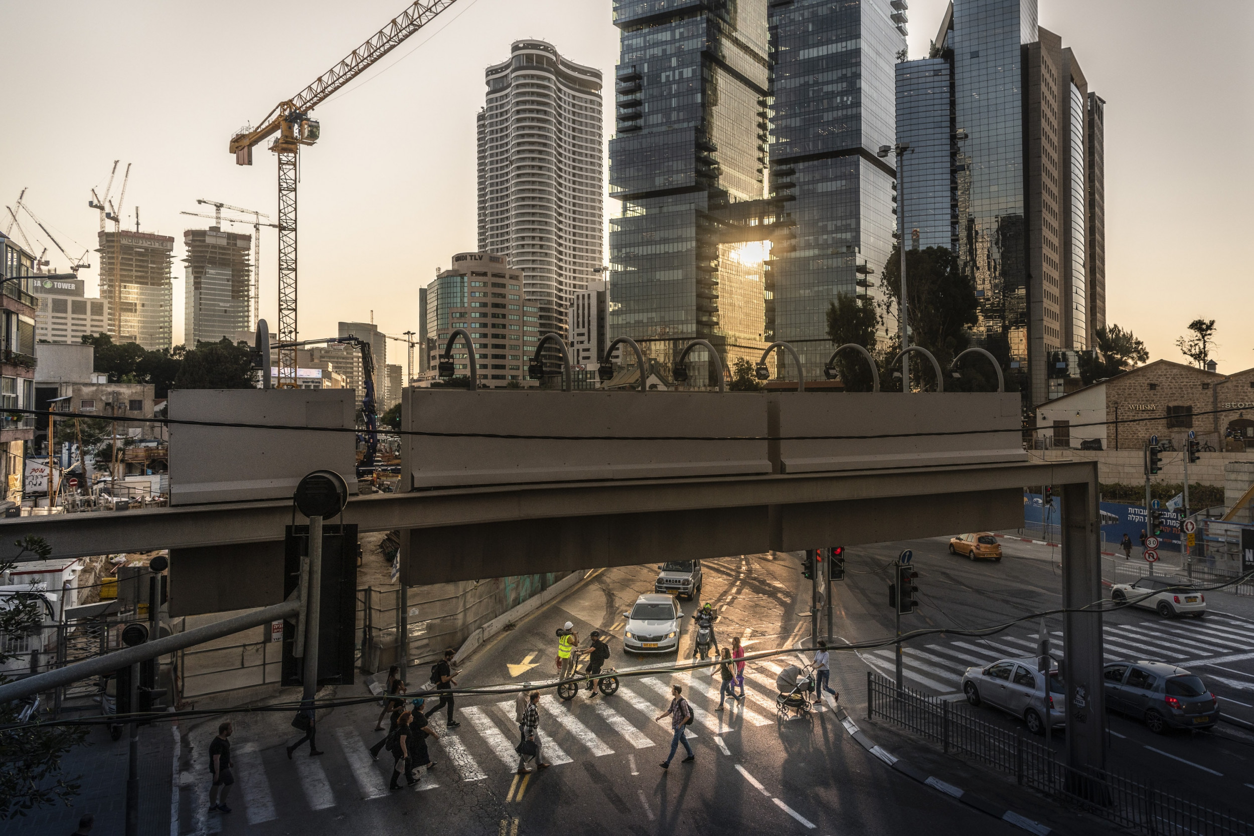 Tel Aviv - A portrait of a city 68 by Jan Windszus