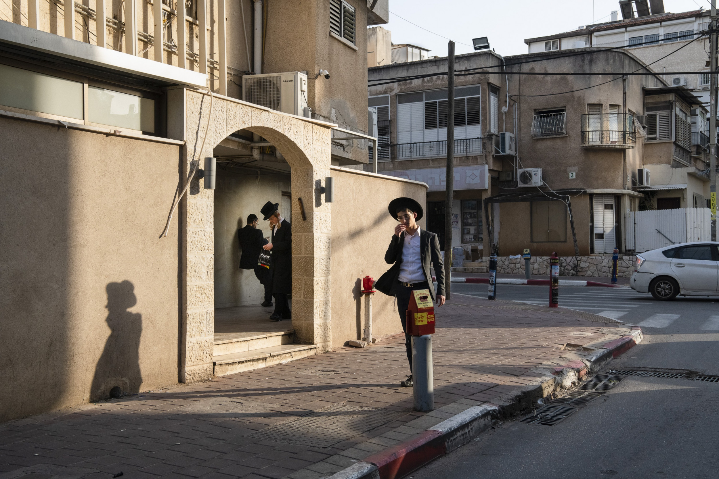 Tel Aviv - A portrait of a city 14 by Jan Windszus