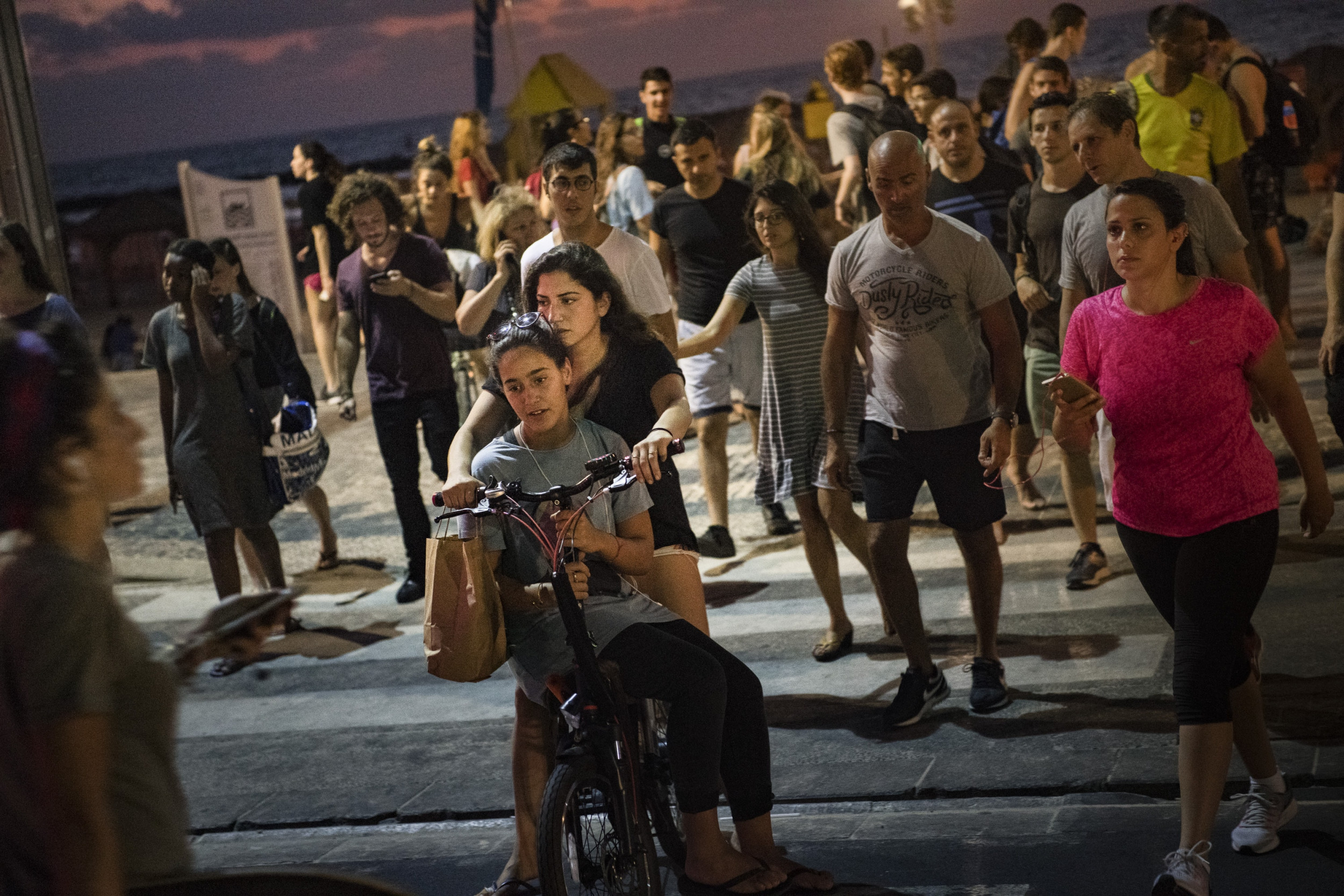 Tel Aviv - A portrait of a city 37 by Jan Windszus